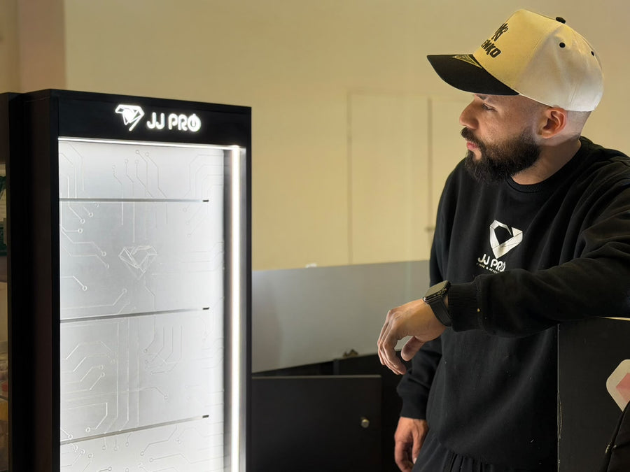 Exhibidor Personalizado - JJ Pro Mall VIVO El Centro