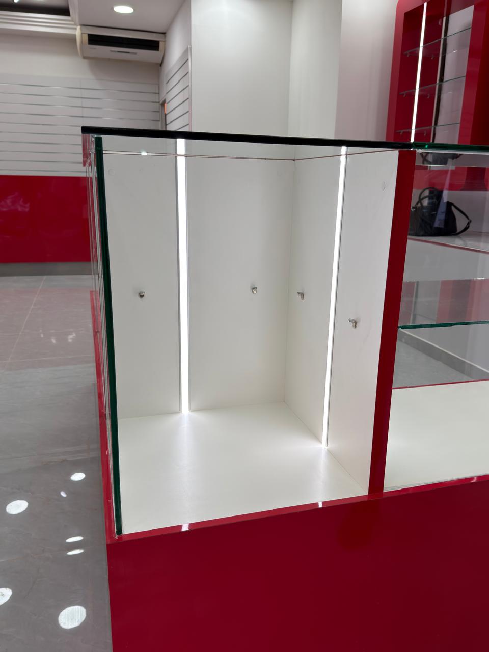 Mobiliario Retail - Ma. Technology 
